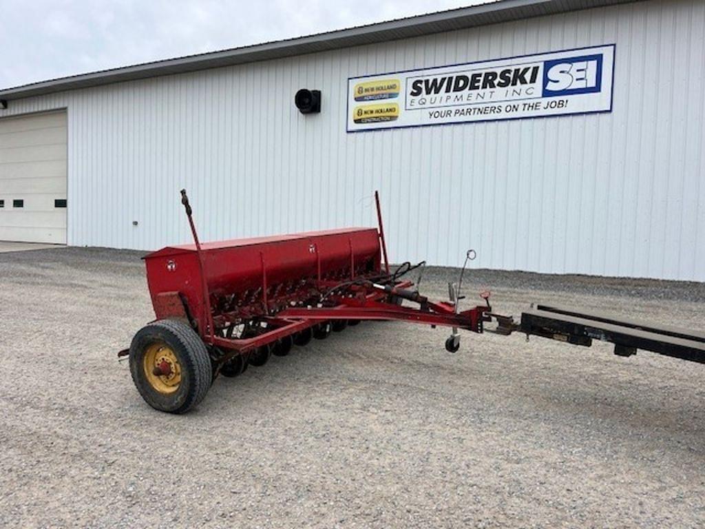 Image of Massey Ferguson 33 Primary image