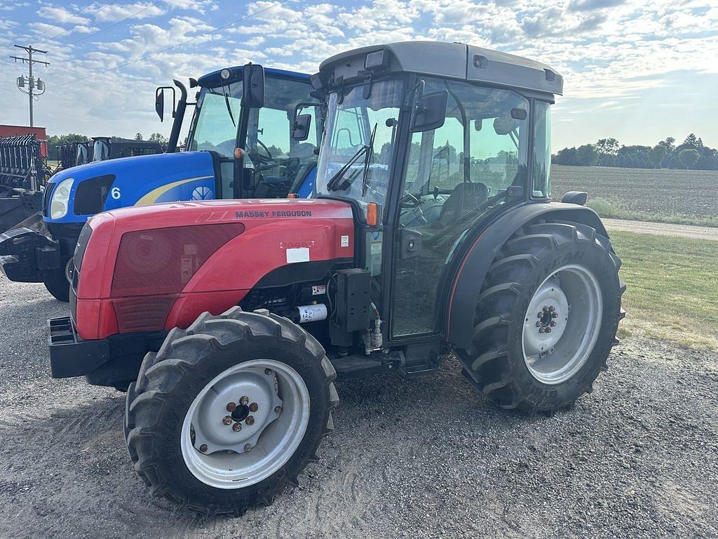 Image of Massey Ferguson 3445 Primary image