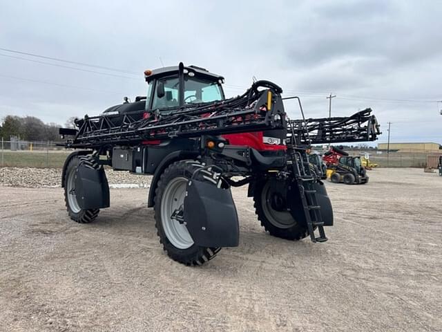 Image of Massey Ferguson 530R equipment image 2