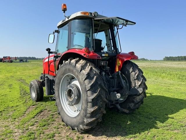 Image of Massey Ferguson 5465 equipment image 2