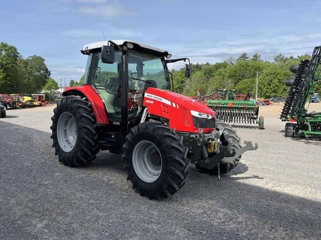 Image of Massey Ferguson 5612 equipment image 1