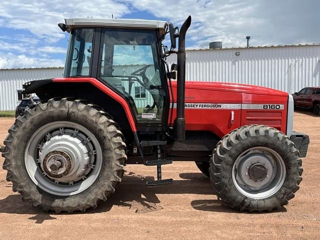 Image of Massey Ferguson 8160 equipment image 3