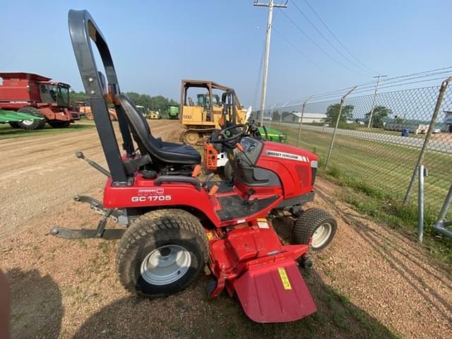 Image of Massey Ferguson GC1705 equipment image 2