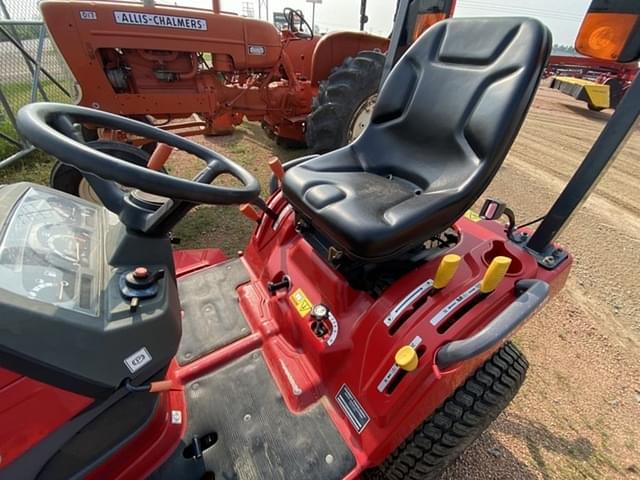 Image of Massey Ferguson GC1705 equipment image 4