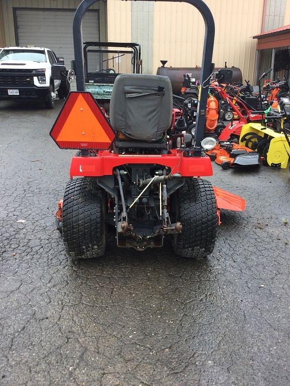 Image of Massey Ferguson GC2400 equipment image 3