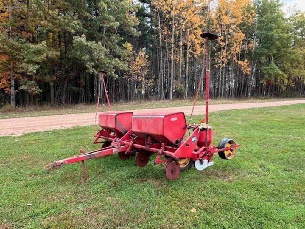 Massey Ferguson 468 Equipment Image0