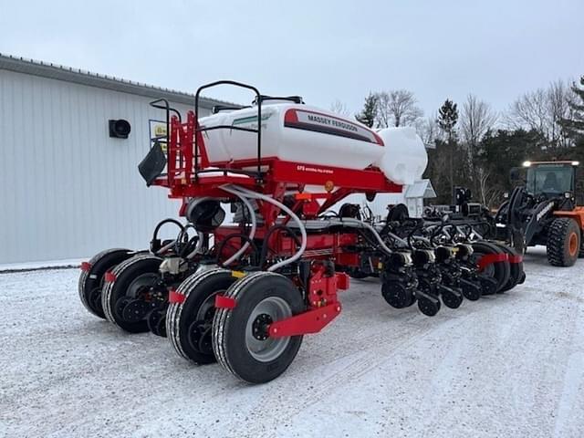 Image of Massey Ferguson MFVS16-30 equipment image 2