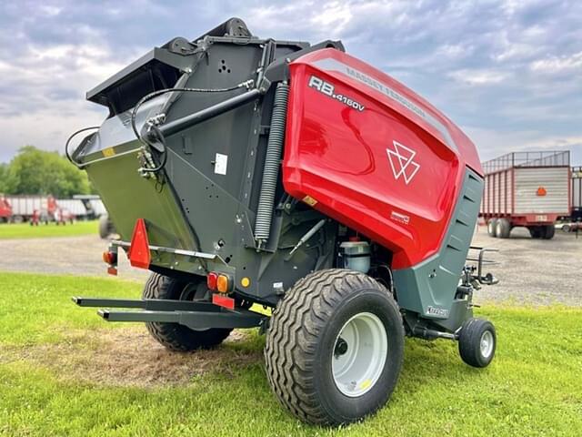 Image of Massey Ferguson RB4160V equipment image 2
