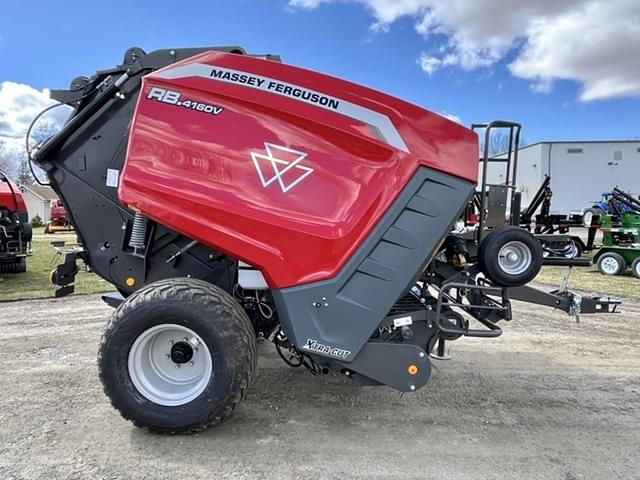 Image of Massey Ferguson RB4160V equipment image 3