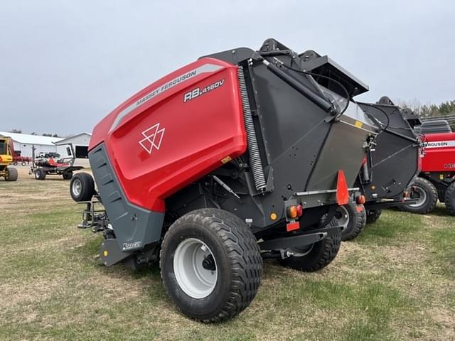 Image of Massey Ferguson RB4160V equipment image 4