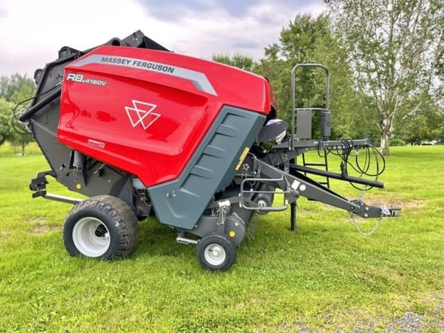 Image of Massey Ferguson RB4160V equipment image 2
