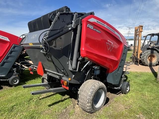 Image of Massey Ferguson RB4180V equipment image 4