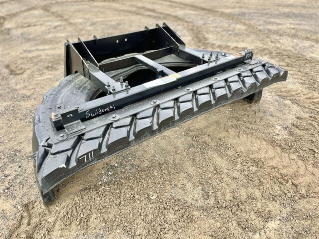 2025 Mensch M700 Equipment Image0