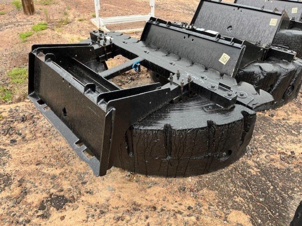 Image of Mensch Rubber Tire Scraper Image 0