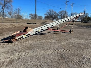 Main image Miller 305