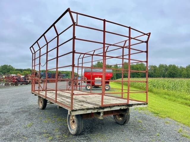 Image of Minnesota Bale Rack equipment image 4