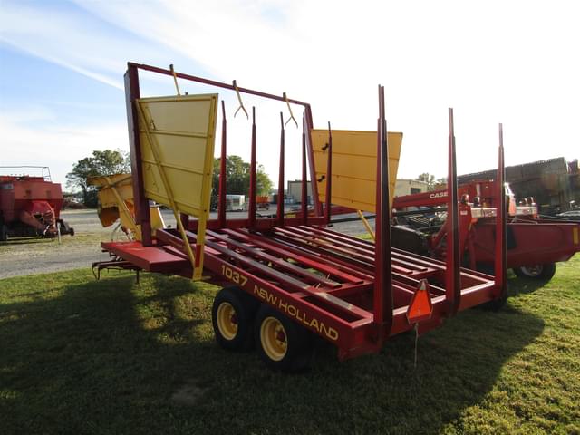 Image of New Holland 1037 equipment image 3