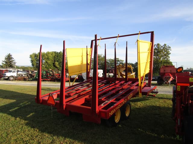 Image of New Holland 1037 equipment image 2