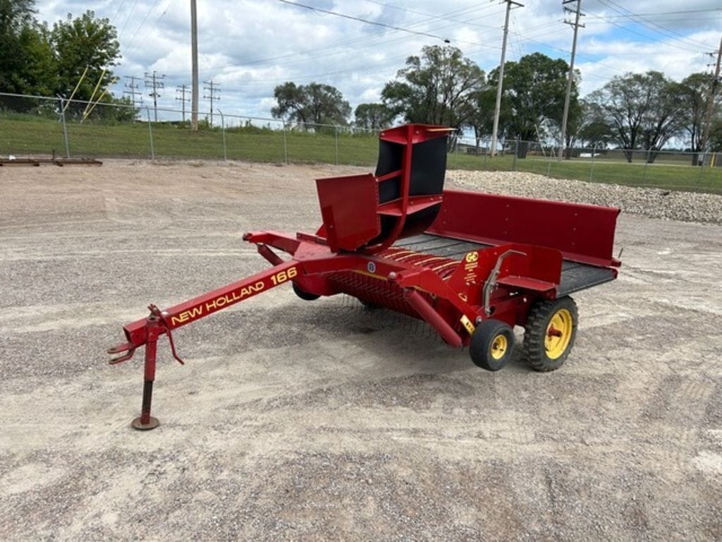 New Holland 166 Equipment Image0