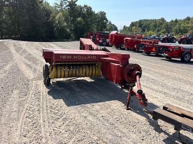 Image of New Holland 273 equipment image 1