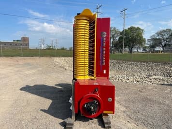 Main image New Holland 275