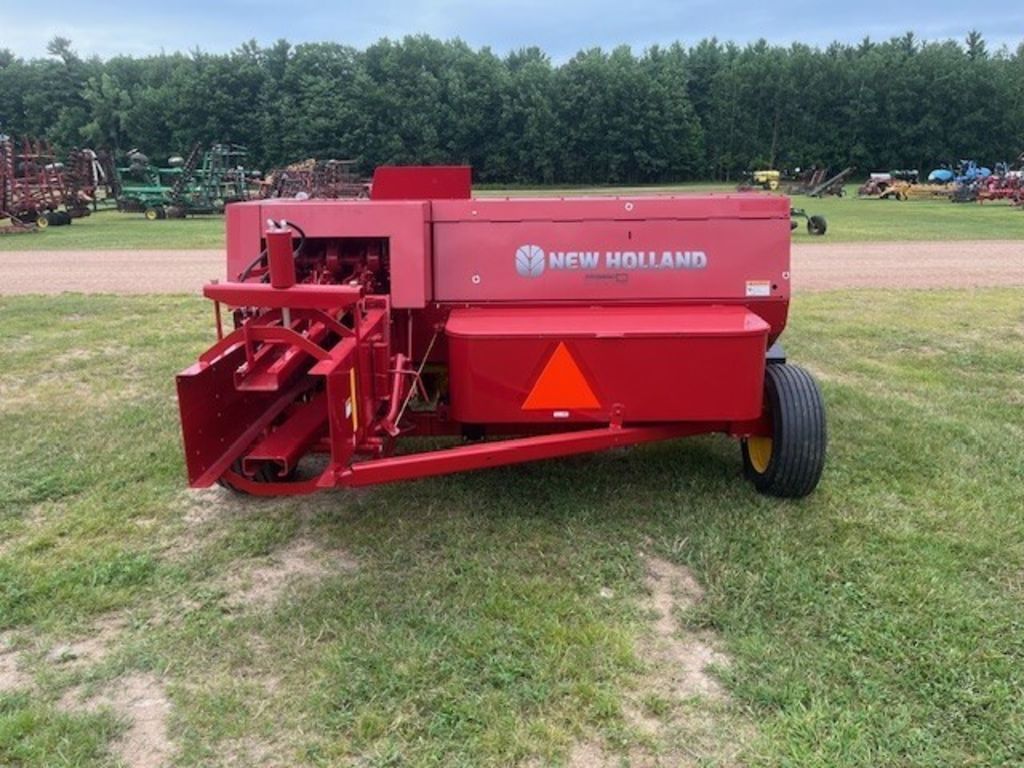 2024 New Holland 275 Equipment Image0