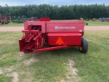 Main image New Holland 275