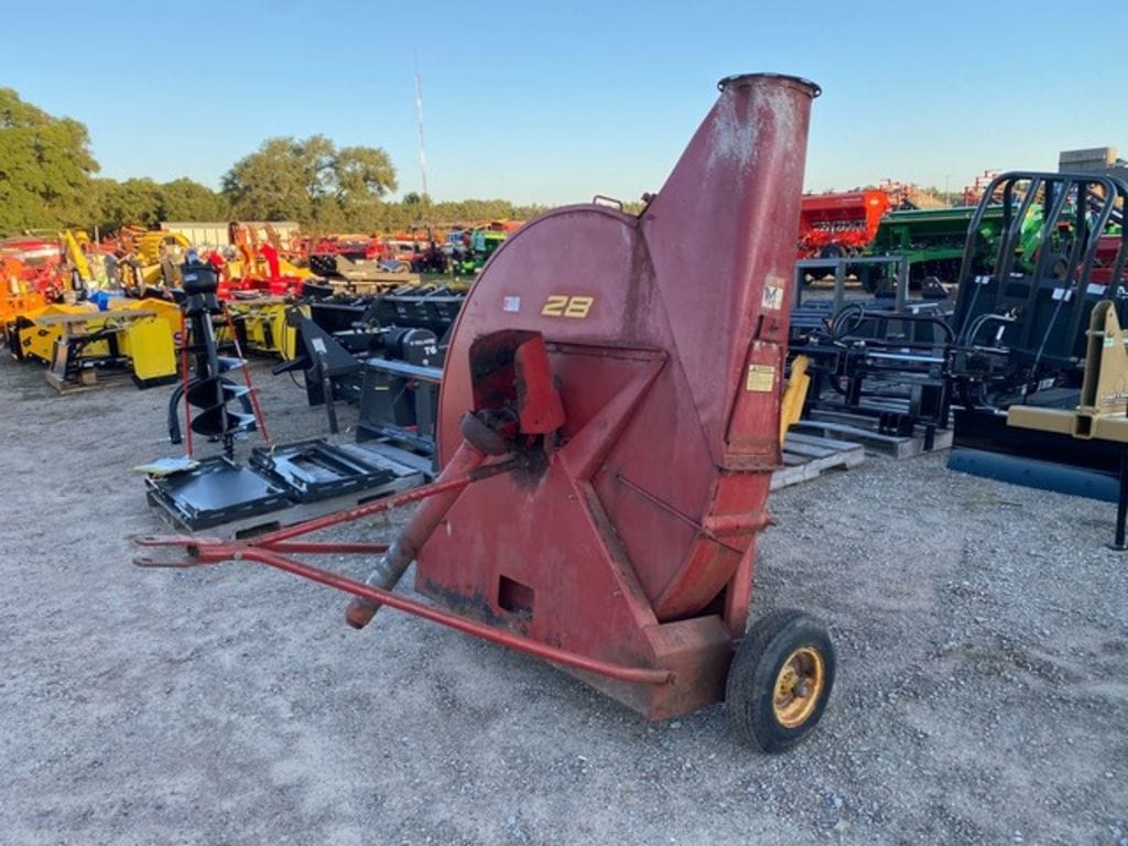 New Holland 28 Equipment Image0