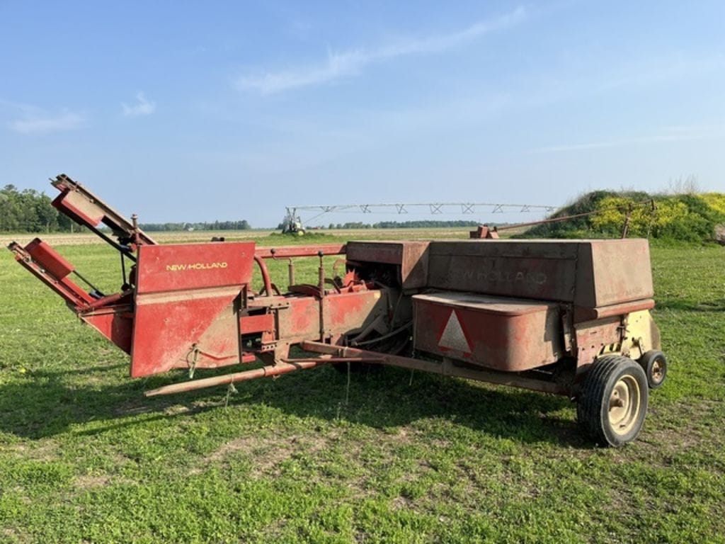 New Holland 315 Equipment Image0