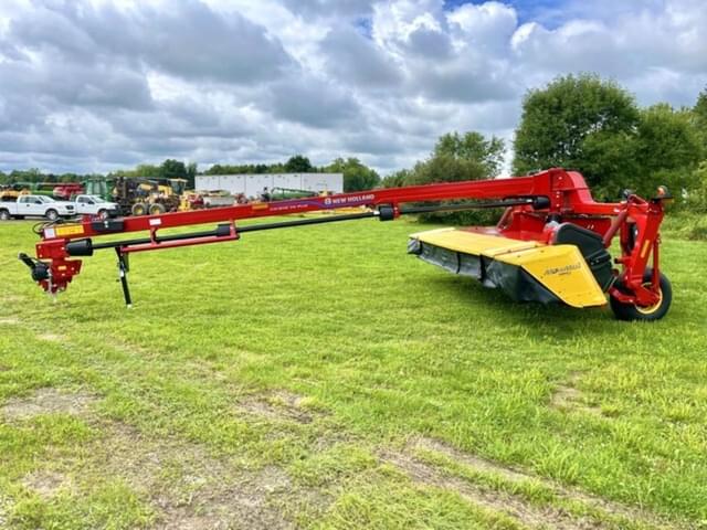 Image of New Holland 316 Plus equipment image 2