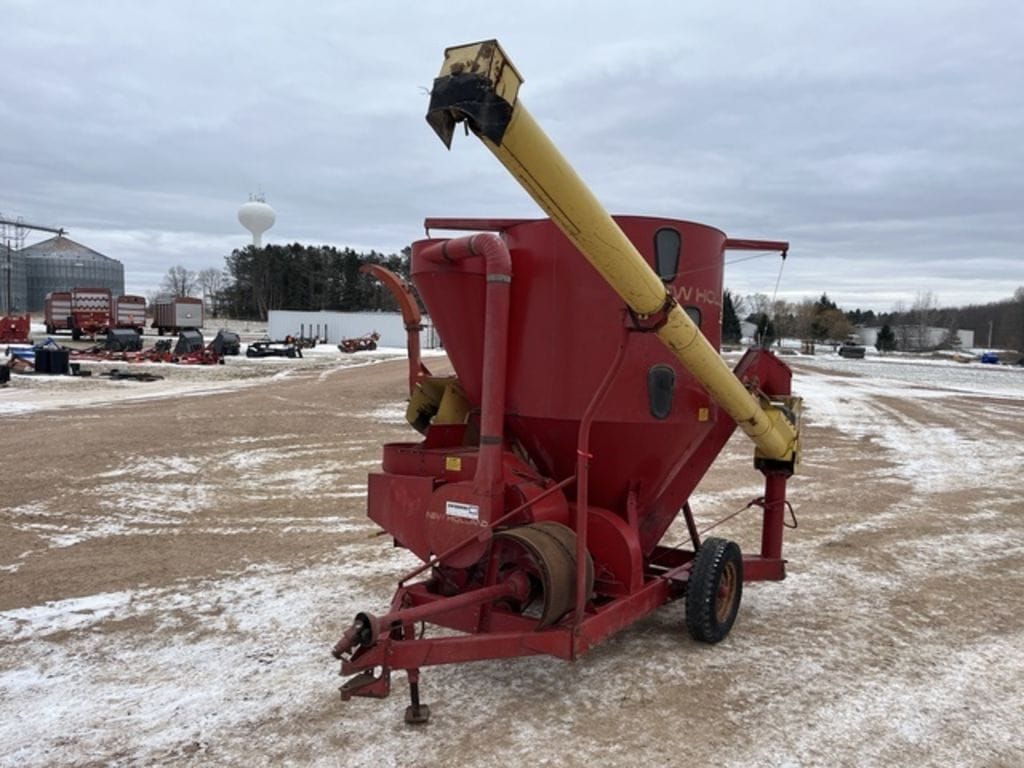 Main image New Holland 352