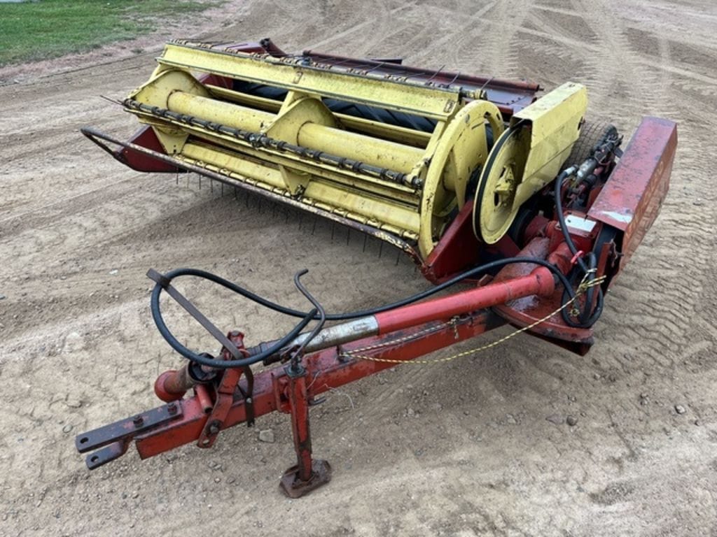 New Holland 467 Equipment Image0