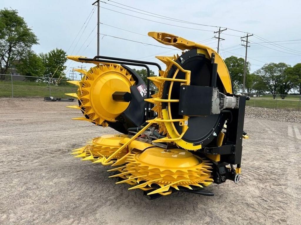 Image of New Holland 600BFI Primary image