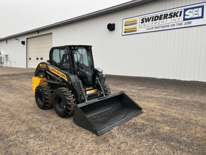 New Holland 72" LPE Bucket Equipment Image0