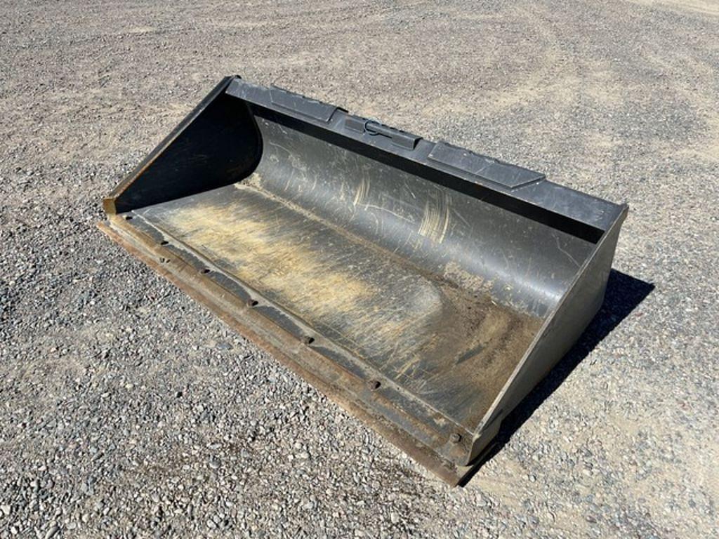 Image of New Holland Bucket Image 0