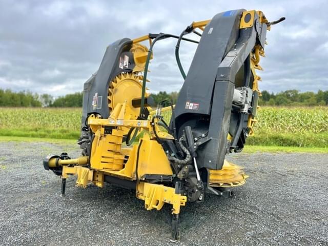 Image of New Holland 750BFI equipment image 2