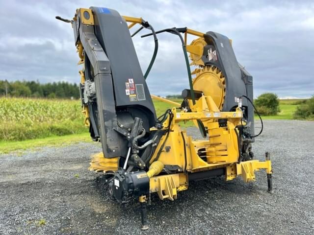 Image of New Holland 750BFI equipment image 3