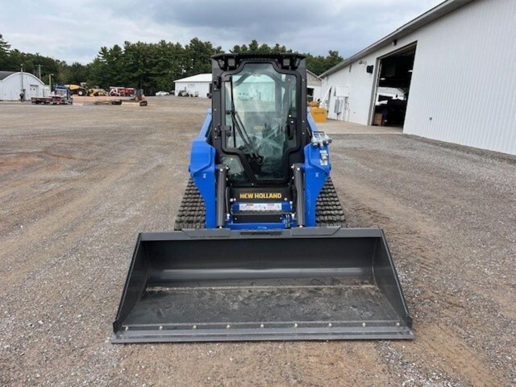 Image of New Holland 78" Low Profile Bucket Image 1