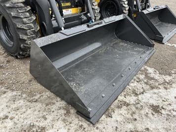 Main image New Holland 78" Low Profile Bucket