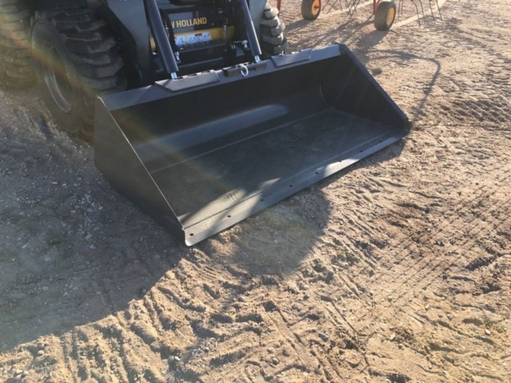 New Holland 78" Low Profile Bucket Equipment Image0