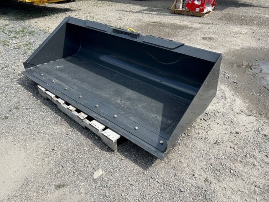 Main image New Holland Bucket