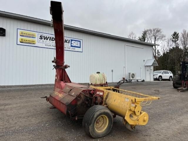 Image of New Holland 790 equipment image 1