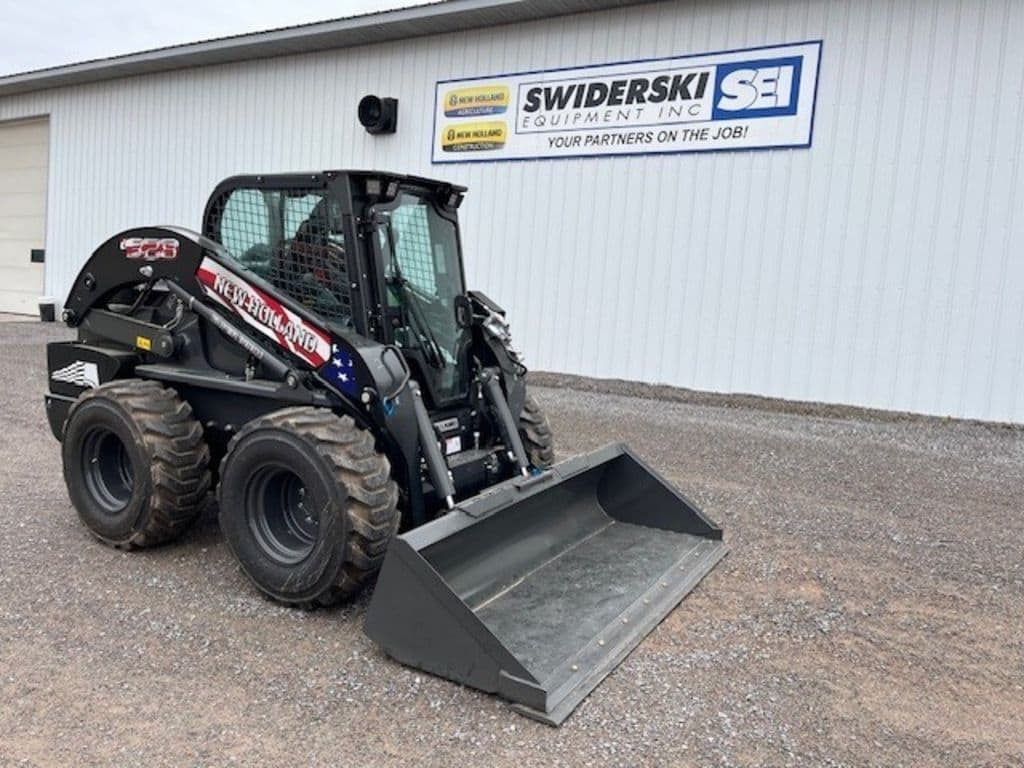 Image of New Holland 84" LPE Bucket Image 1