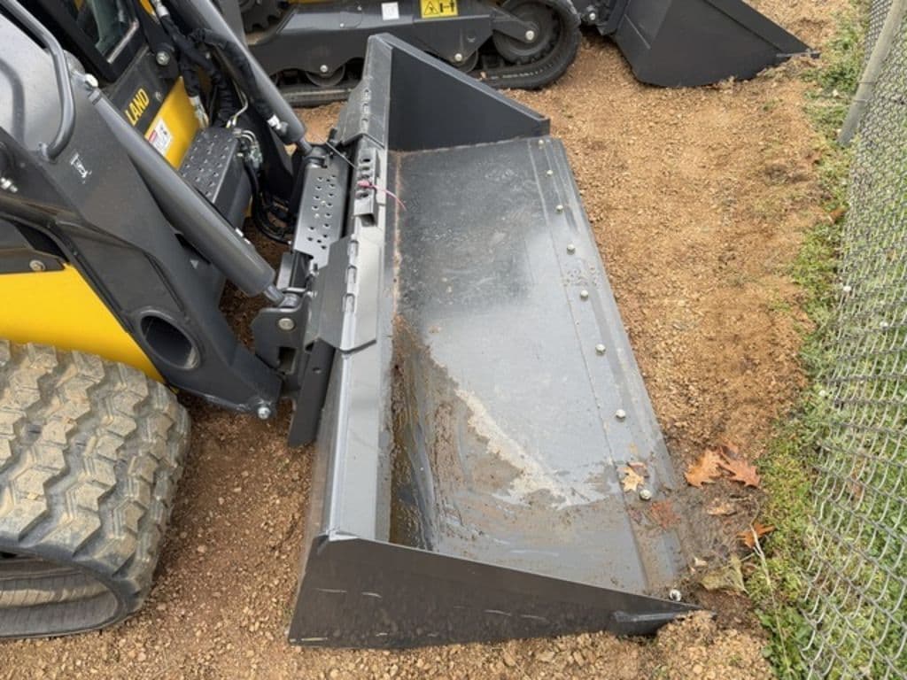 Image of New Holland 84" Low Profile Bucket Primary image