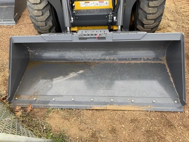 Image of New Holland 84" Low Profile Bucket equipment image 3