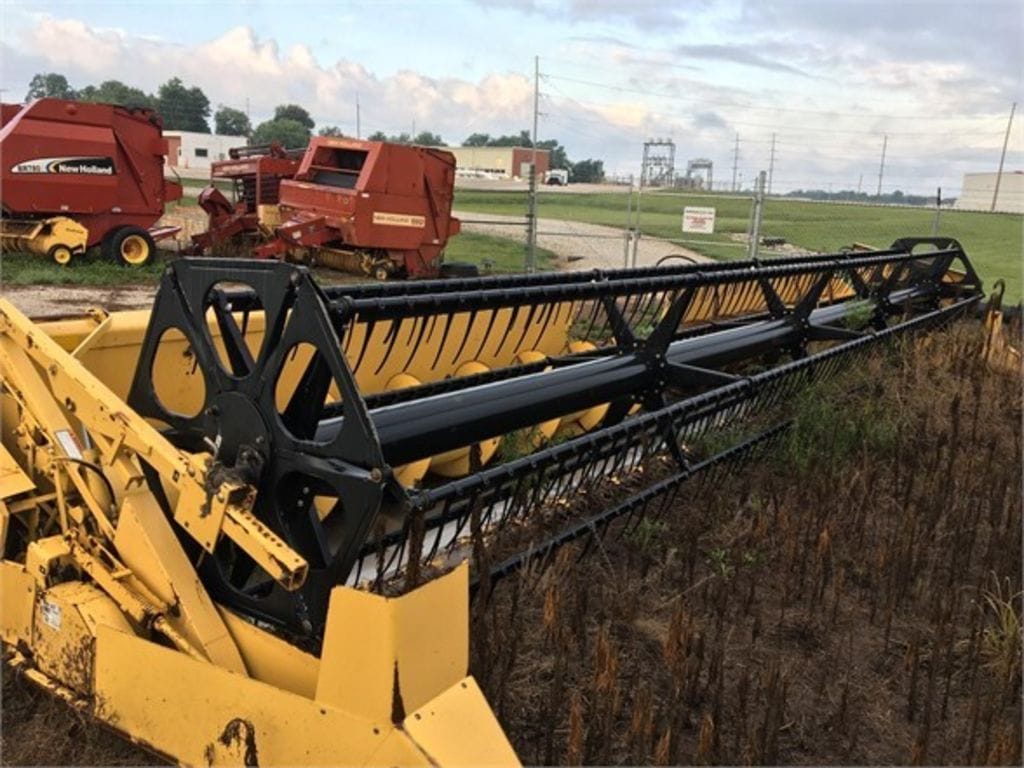 New Holland 973 Equipment Image0