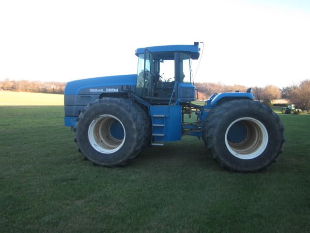 Image of New Holland 9884 equipment image 1