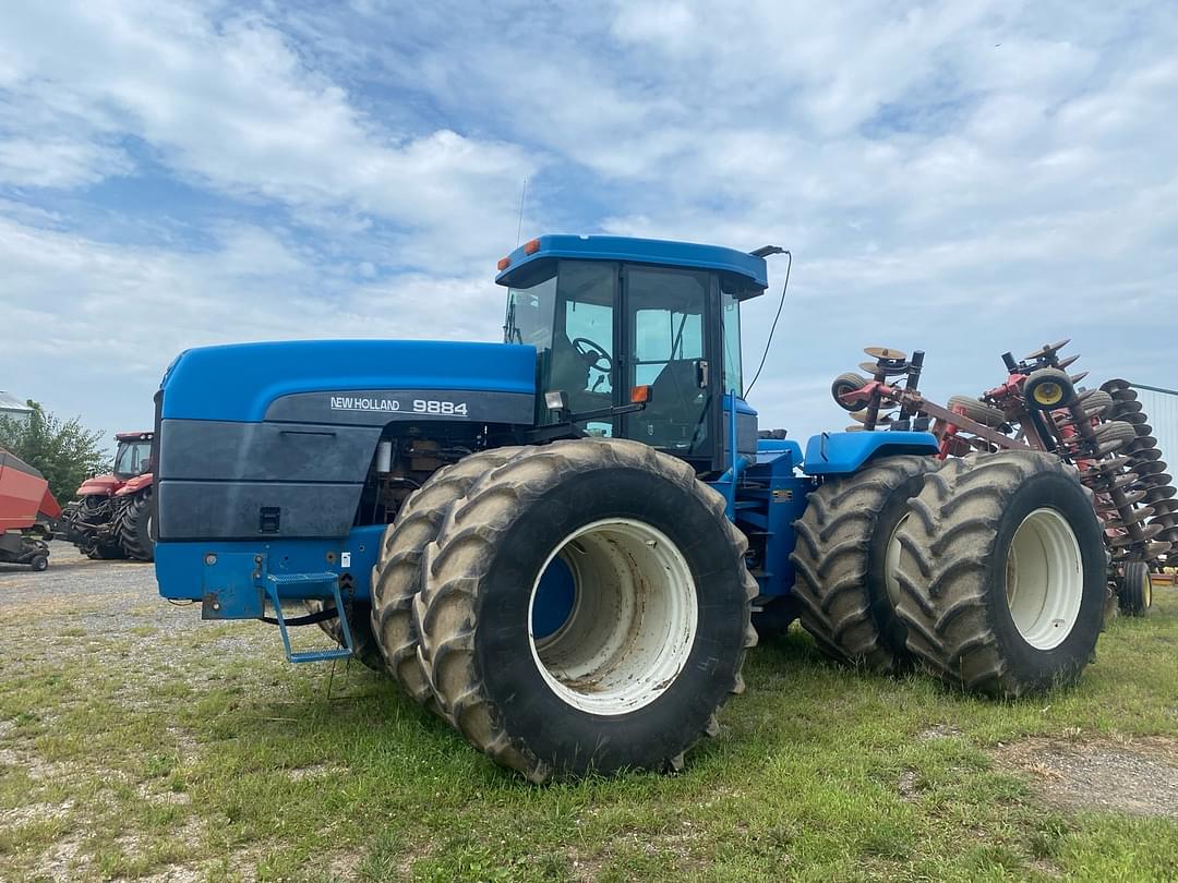 Image of New Holland 9884 Primary image