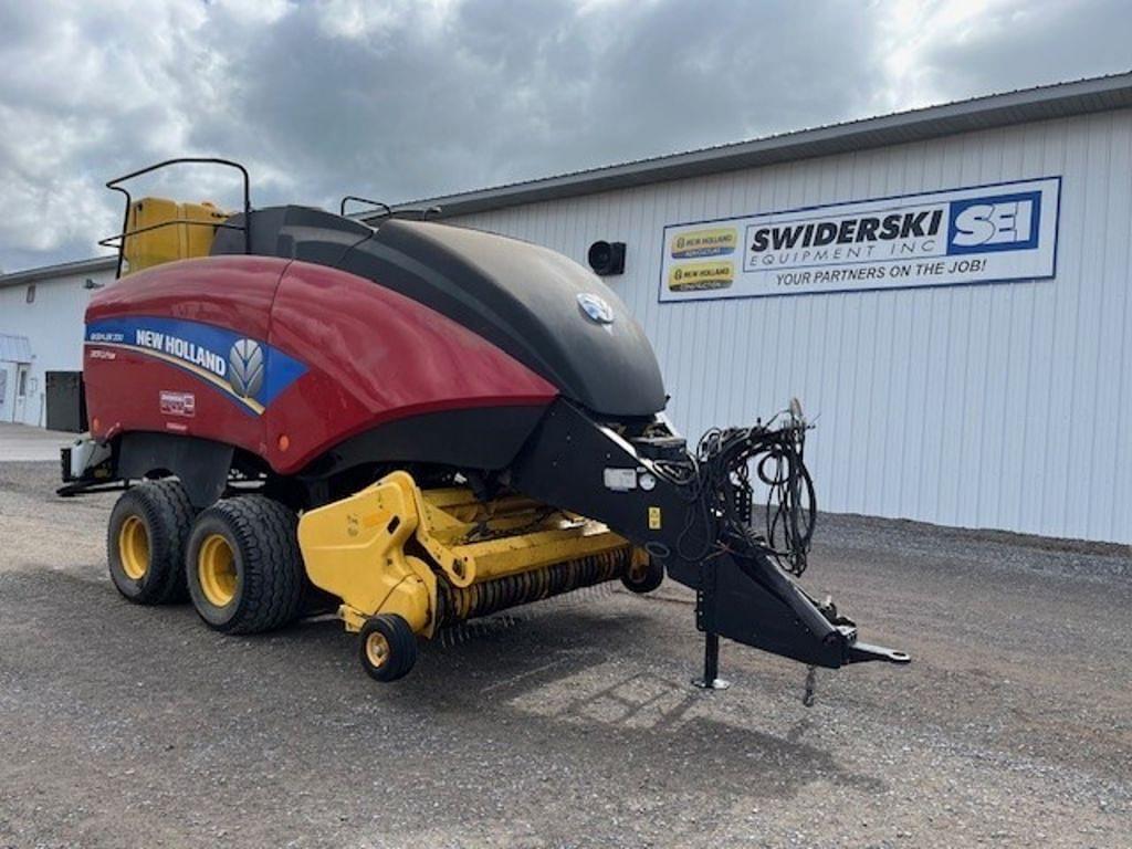 Image of New Holland Big Baler 330 CropCutter Primary image