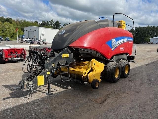 Image of New Holland Big Baler 330 CropCutter equipment image 2